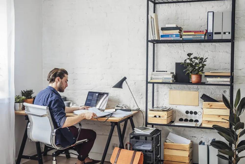 home_office_apartment